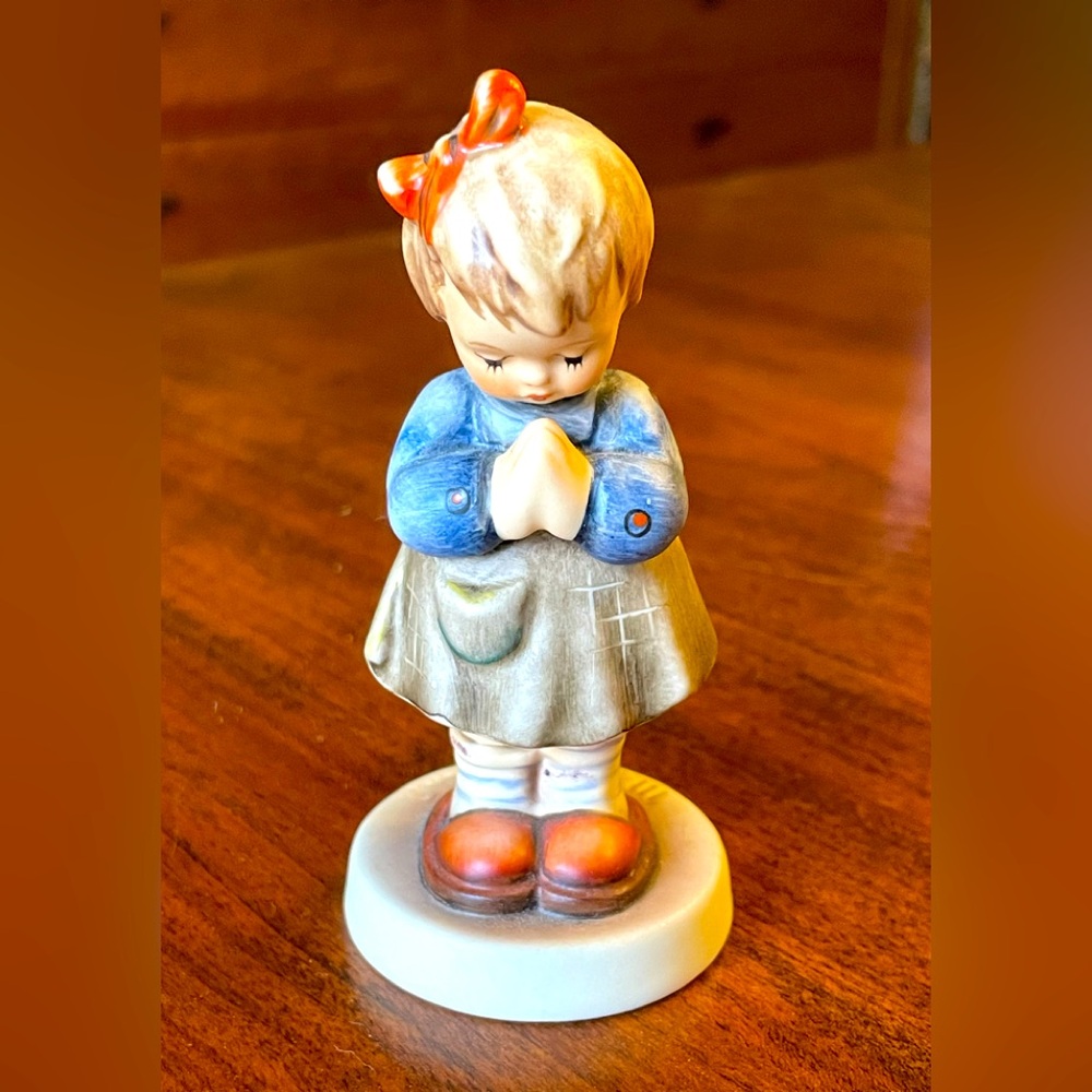 Goebel Hummel 1988 #495 Evening Prayer